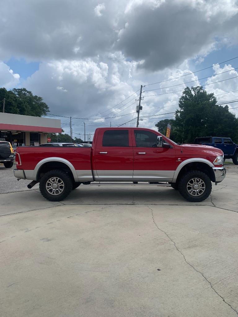 2015 Ram 2500 Laramie photo 3