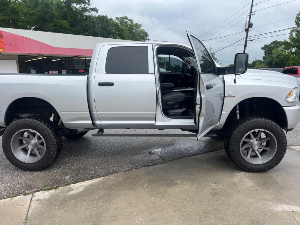 2018 Ram 3500 Tradesman photo 4