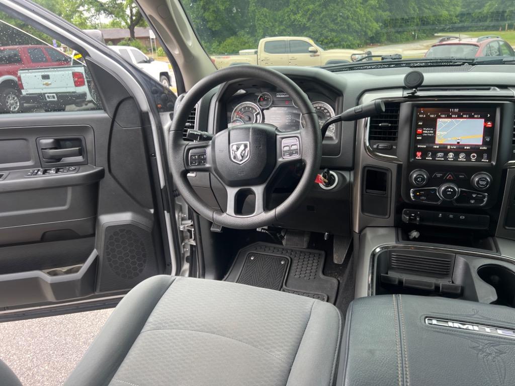 2018 Ram 3500 Tradesman photo 12