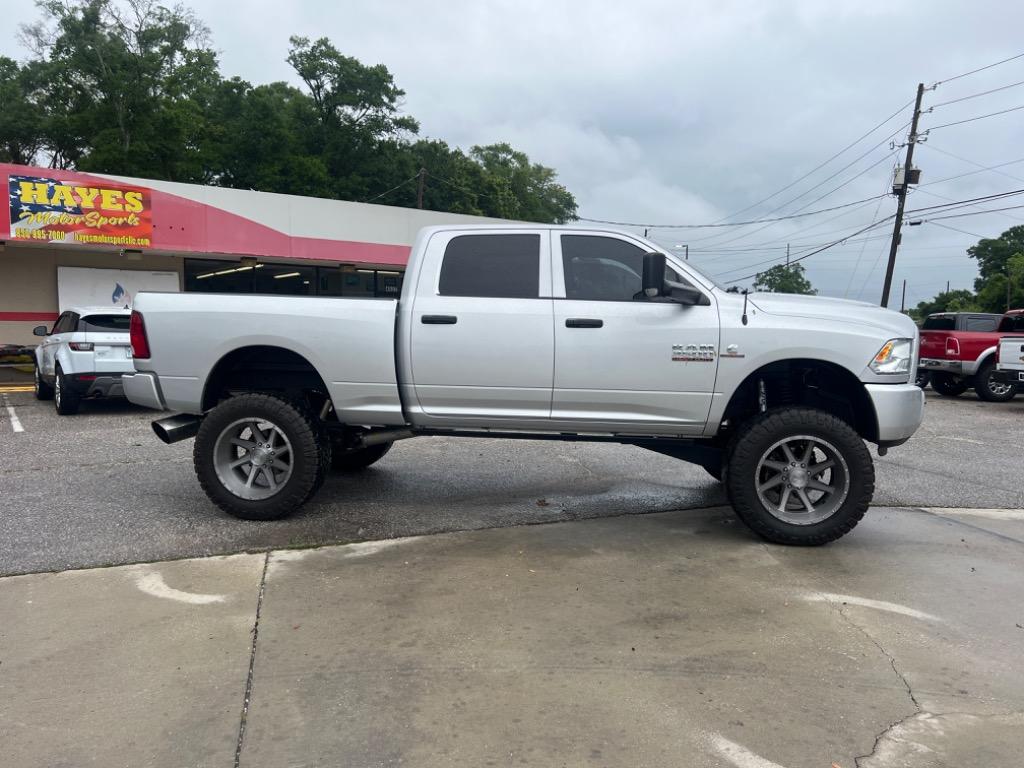 2018 Ram 3500 Tradesman photo 3