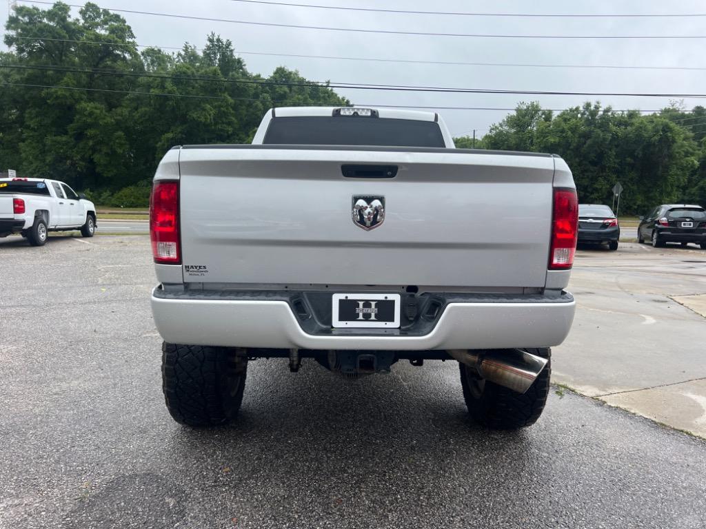 2018 Ram 3500 Tradesman photo 2