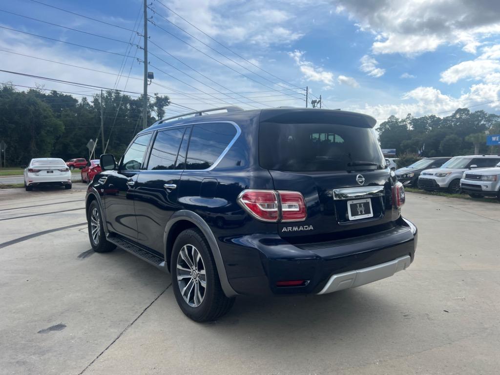 2018 Nissan Armada SL photo 5