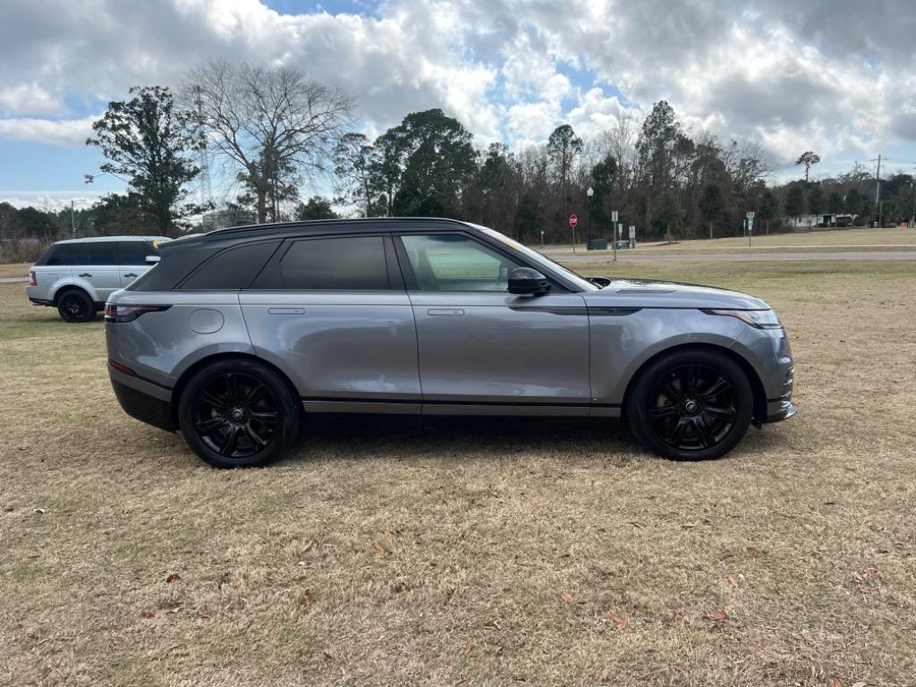 2020 Land Rover Range Rover Velar R-Dynamic S photo 3
