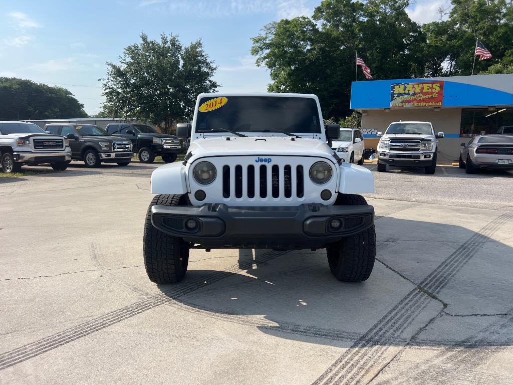 2014 Jeep Wrangler Unlimited Sahara photo 8
