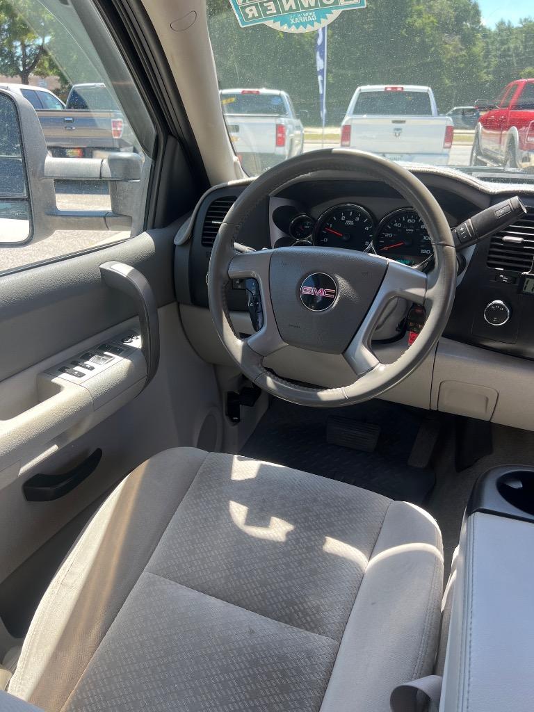 2008 Gmc Sierra 3500 SLE photo 10
