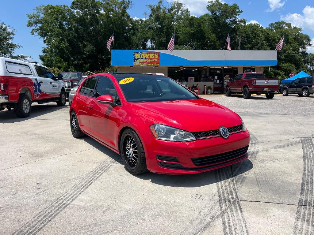 2016 Volkswagen Golf TSI S's photo